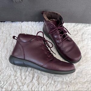 Hotter maroon leather fur lined boots, size 7.5
